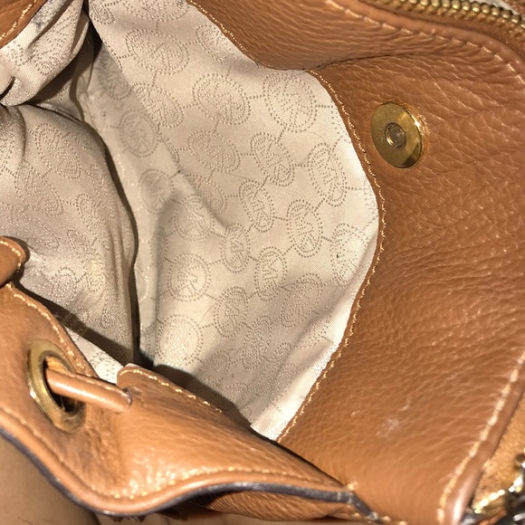 Michael Kors crossbody - Picture 2 of 5